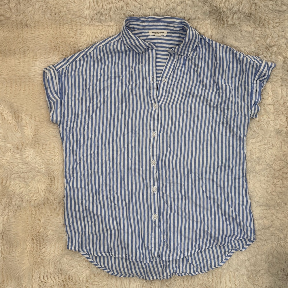 beachlunchlounge Blue and White Striped Short-Sleeve Button-Down Shirt